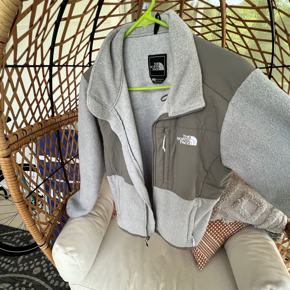 Medium North Face Fleece Jacket